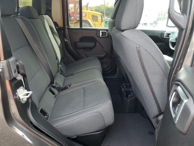 Salvage 2025 Jeep Gladiator Sport in Gray