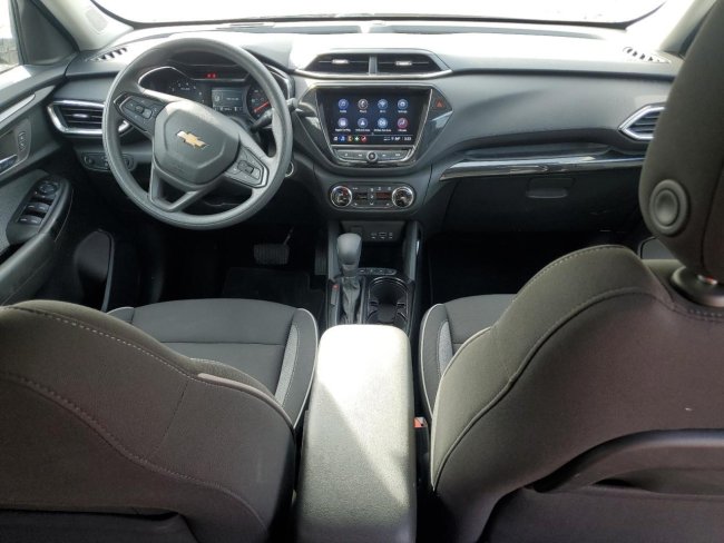 Salvage 2023 Chevrolet Trailblazer Lt in Gray