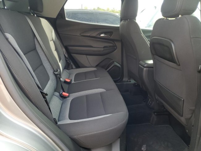 Salvage 2023 Chevrolet Trailblazer Lt in Gray