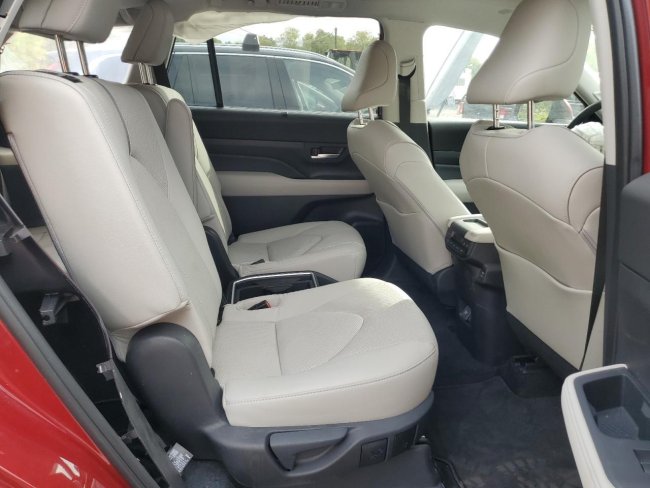 Salvage 2025 Toyota Grand Highlander Platinum in Burgundy