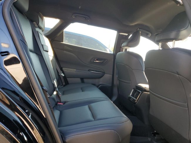 Salvage 2025 Toyota Crown Signia Xle in Black