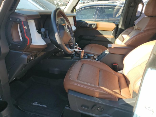 Salvage 2024 Ford Bronco Heritage Limited in Brown