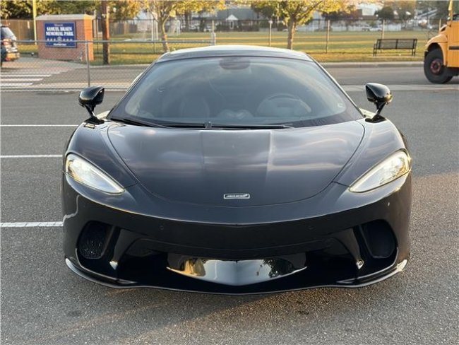 Salvage 2023 Mclaren Gt  in Black