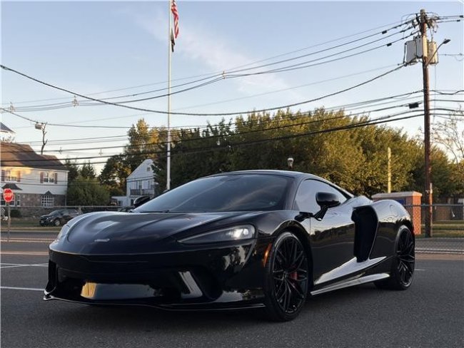 Salvage 2023 Mclaren Gt  in Black