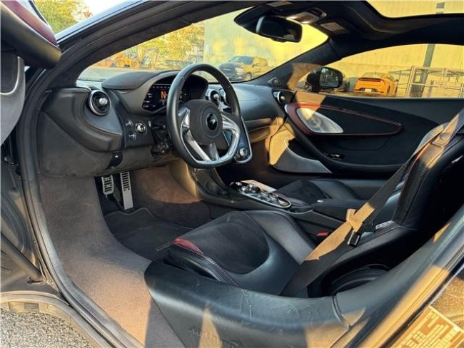 Salvage 2023 Mclaren Gt  in Black