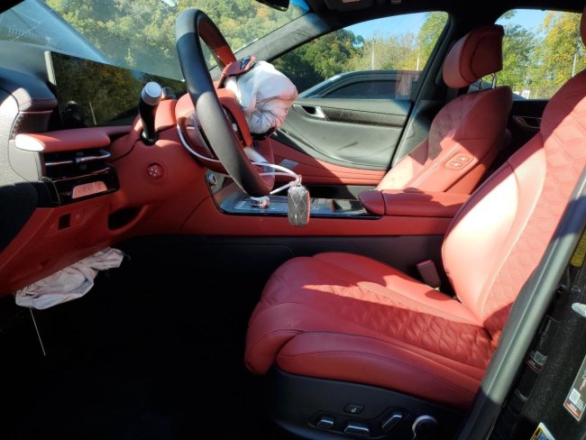 Salvage 2025 Genesis G80  in Black