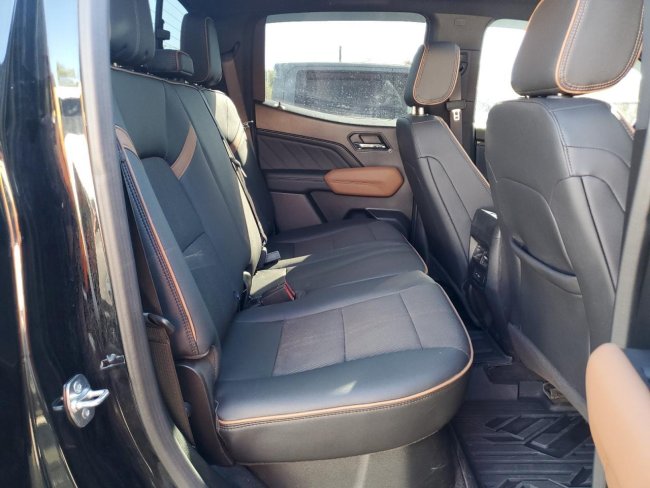 Salvage 2024 Gmc Canyon At4 in Black