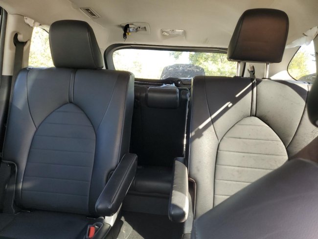 Salvage 2021 Toyota Highlander Hybrid Xle in White