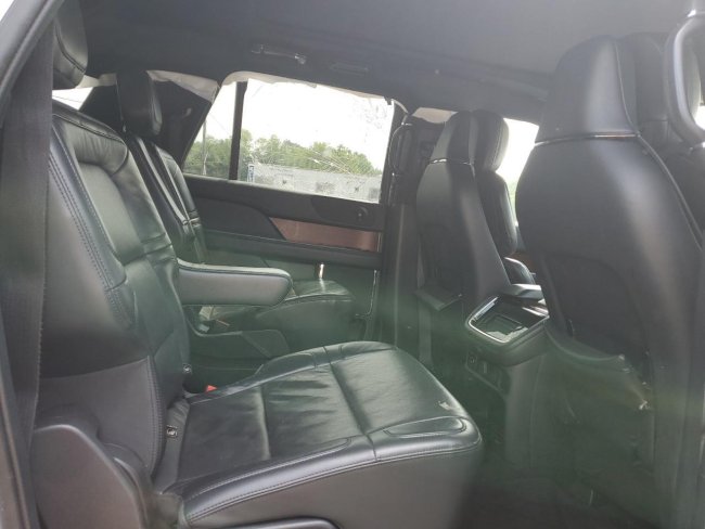 Salvage 2022 Lincoln Navigator L Reserve in White