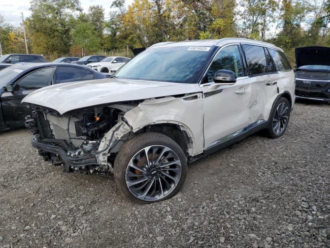Salvage 2025 Lincoln Aviator Reserve in White