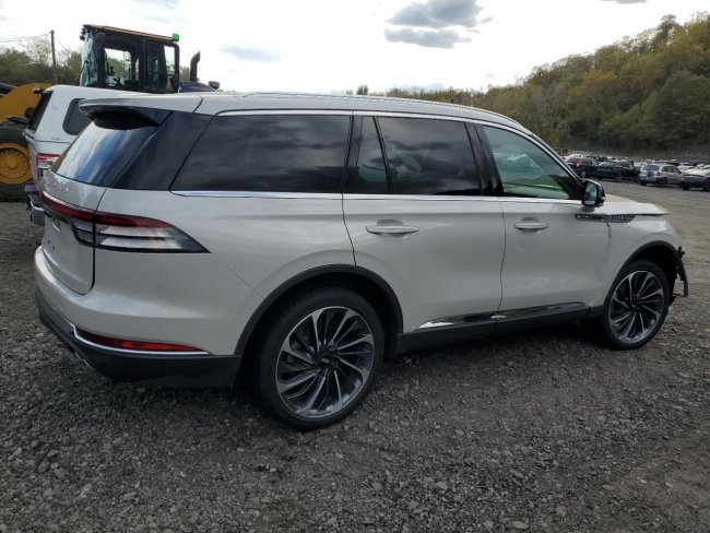 Salvage 2025 Lincoln Aviator Reserve in White