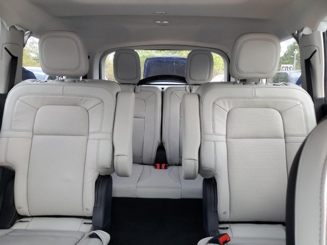 Salvage 2025 Lincoln Aviator Reserve in White
