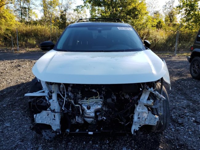 Salvage 2023 Nissan Pathfinder Platinum in White