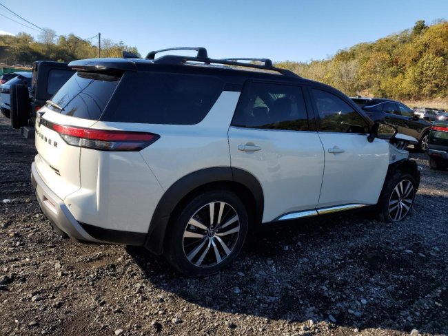 Salvage 2023 Nissan Pathfinder Platinum in White