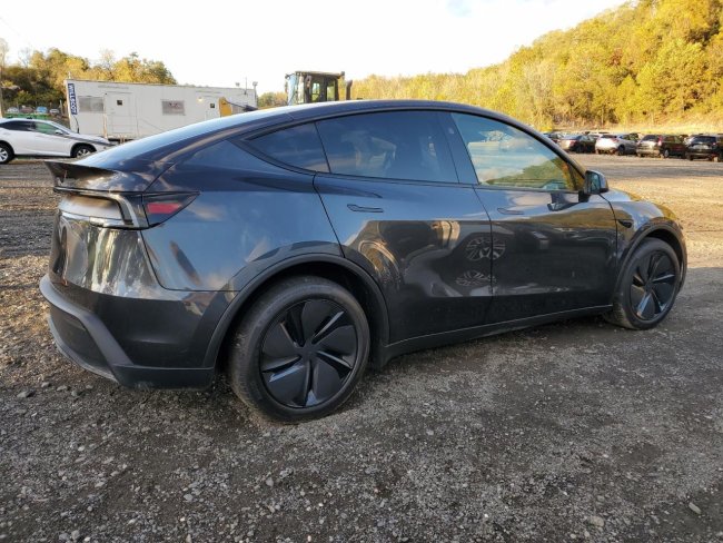 Salvage 2026 Tesla Model Y  in Black