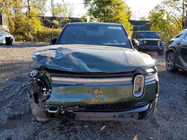 Salvage 2025 Rivian R1t Adventure in Green