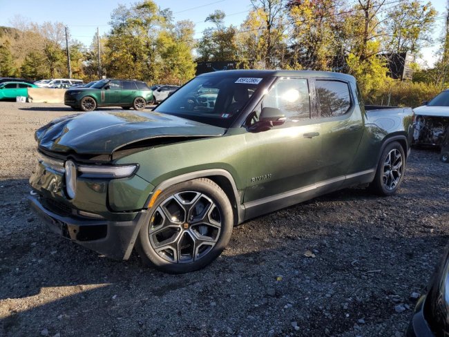 Salvage 2025 Rivian R1t Adventure in Green