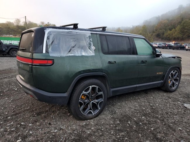 Salvage 2023 Rivian R1s Launch Edition in Green