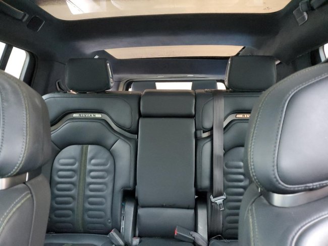 Salvage 2023 Rivian R1s Launch Edition in Green