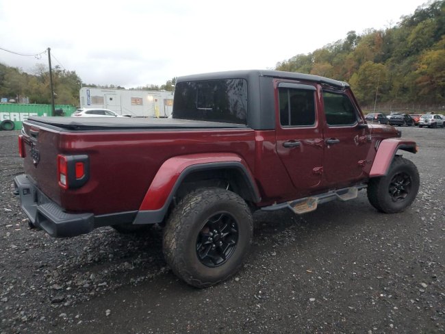 Salvage 2021 Jeep Gladiator  in Бордовый