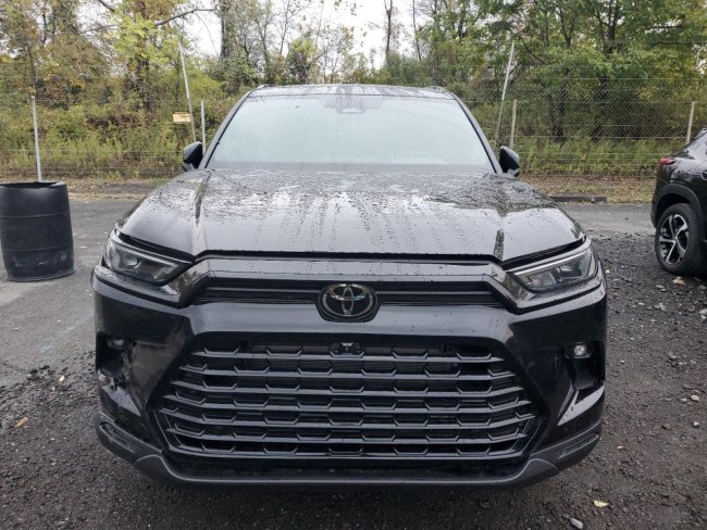 Salvage 2025 Toyota Grand Highlander Limited in Black