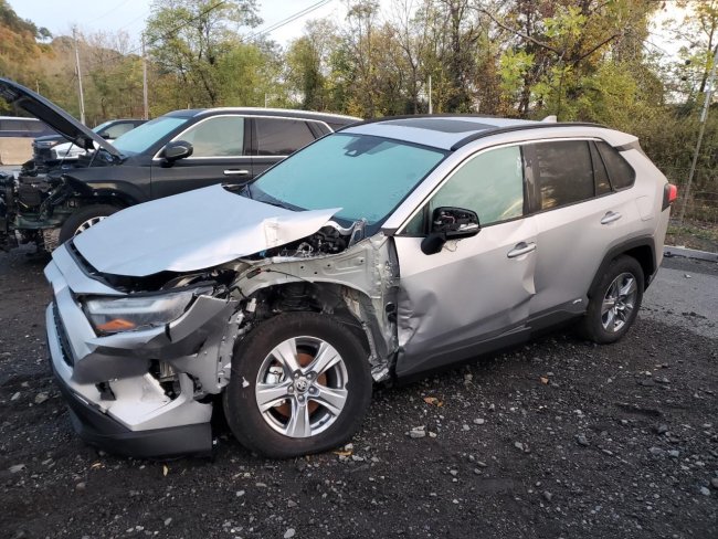 Salvage 2025 Toyota Rav4 Xle in Gray