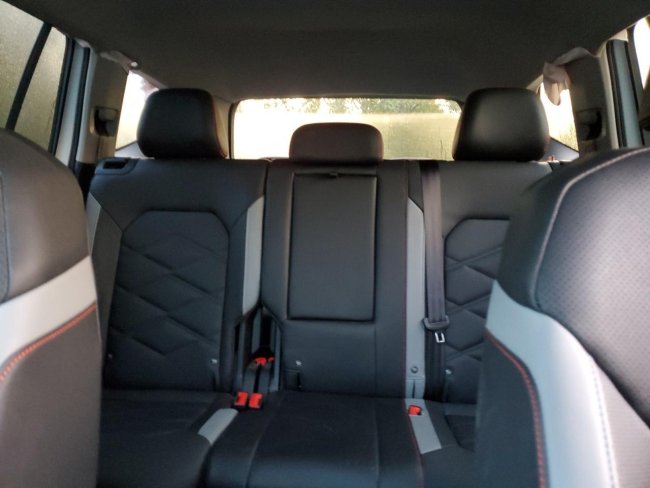 Salvage 2025 Volkswagen Atlas Peak Edition Se in White