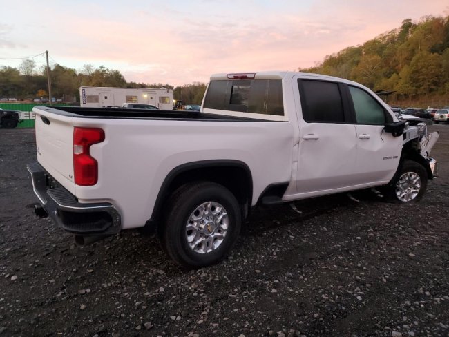 Salvage 2025 Chevrolet Silverado  in White