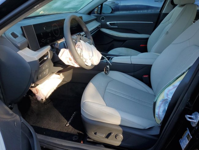 Salvage 2025 Hyundai Sonata Hybrid in Black