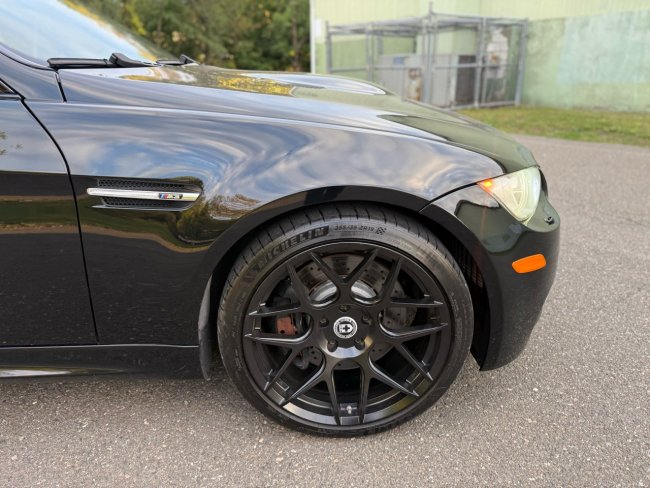 Salvage 2009 Bmw M3  in Black