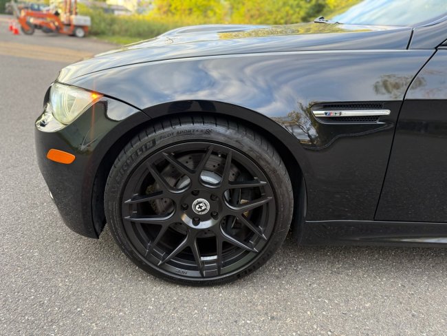 Salvage 2009 Bmw M3  in Black