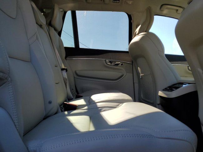 Salvage 2025 Volvo Xc90 Ultra in Blue