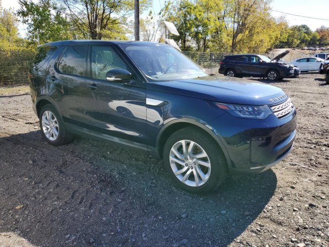 Salvage 2017 Land Rover Discovery Hse in Black