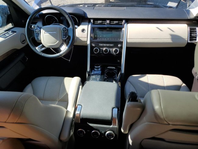 Salvage 2017 Land Rover Discovery Hse in Black