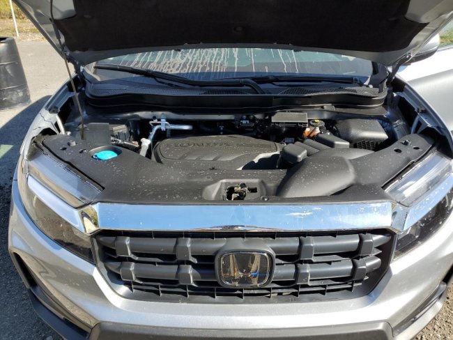 Salvage 2025 Honda Ridgeline  in Gray