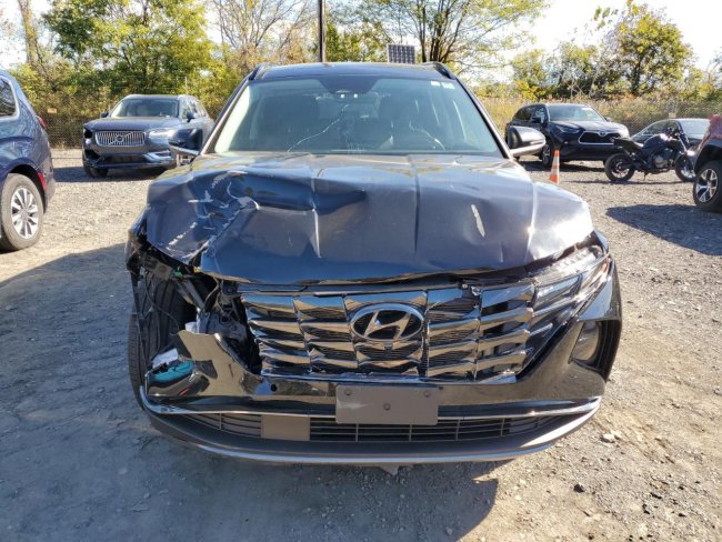 Salvage 2024 Hyundai Tucson Limited in Black