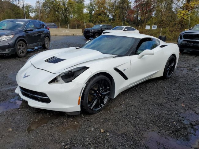Salvage 2018 Chevrolet Corvette Stingray 1lt in White