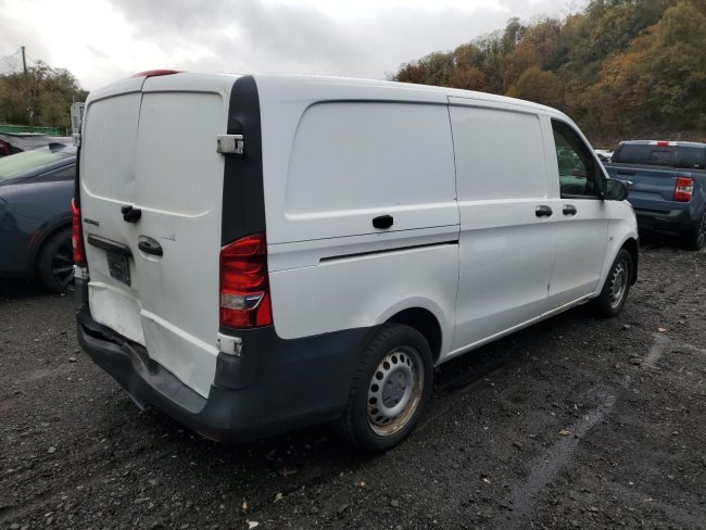 Salvage 2016 Mercedes-benz Metris  in White