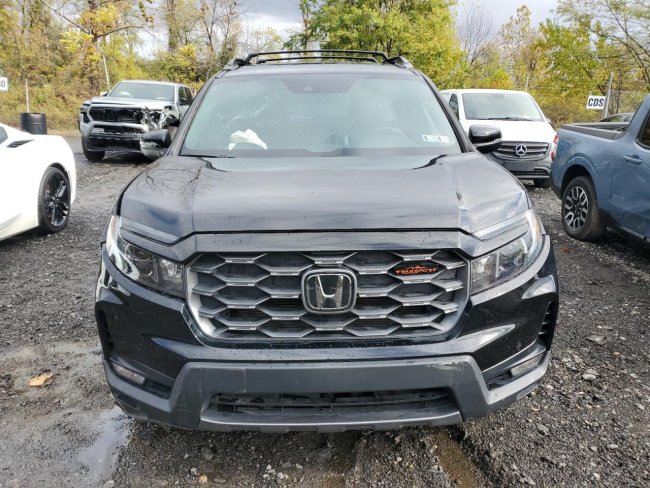 Salvage 2023 Honda Passport Trail Sport in Black