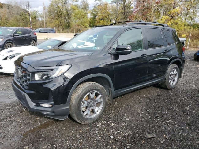 Salvage 2023 Honda Passport Trail Sport in Black