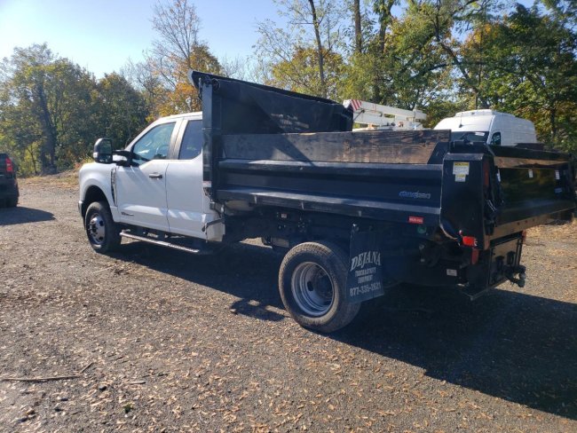 Salvage 2023 Ford F350  in White