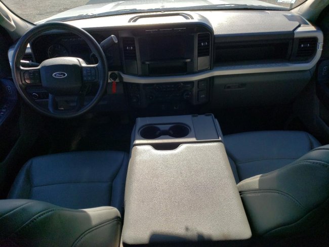 Salvage 2023 Ford F350  in White