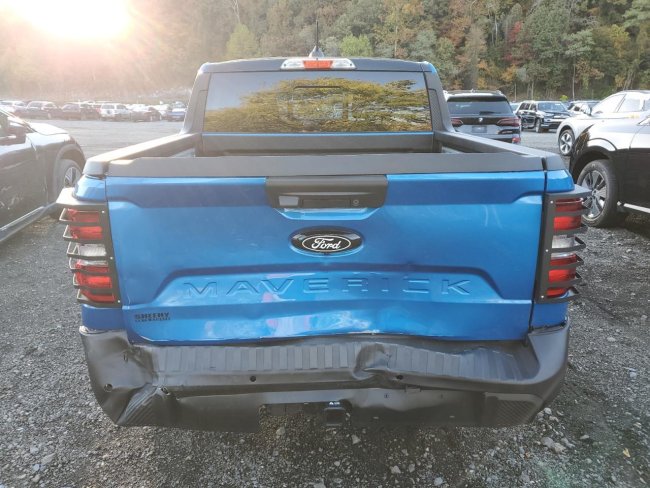 Salvage 2025 Ford Maverick Lariat in Blue