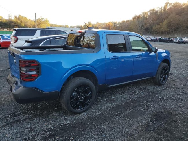 Salvage 2025 Ford Maverick Lariat in Blue
