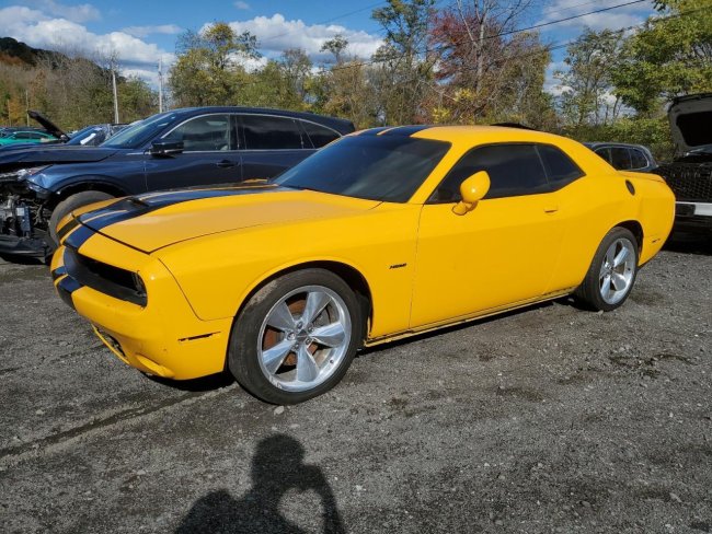 Salvage 2019 Dodge Challenger R/t in Yellow