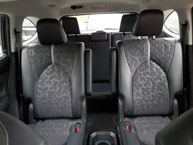 Salvage 2024 Toyota Highlander Hybrid Xle in Black