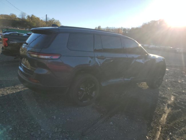 Salvage 2024 Jeep Grand Cherokee L Limited in Черный