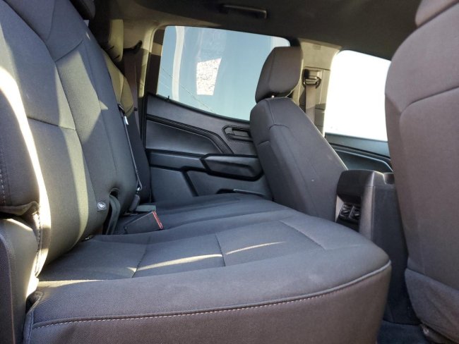 Salvage 2023 Chevrolet Colorado Trail Boss in Коричневый