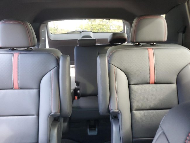 Salvage 2025 Chevrolet Traverse Rs in Белый