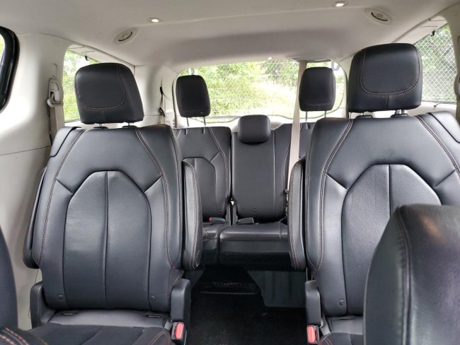 Salvage 2018 Chrysler Pacifica Touring L in Gray